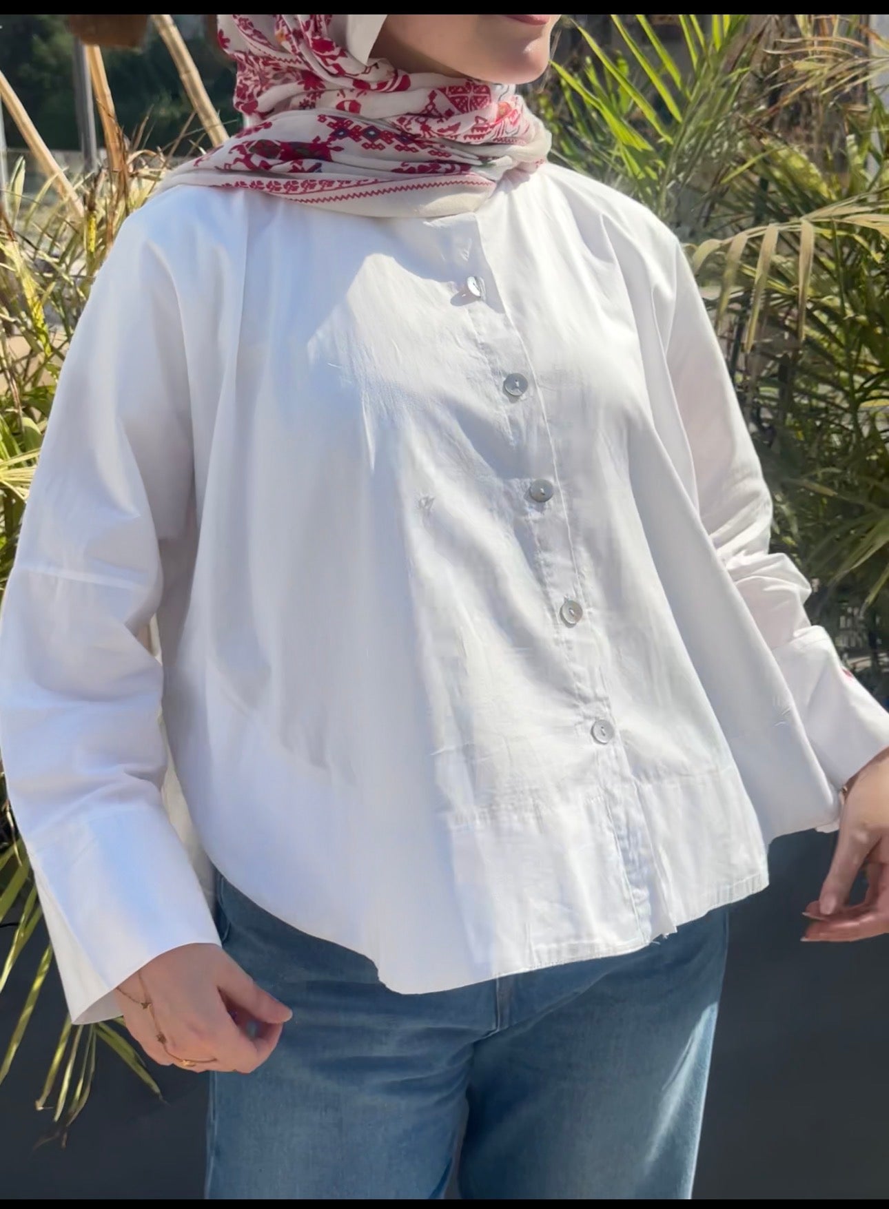 Rounded Emanora shirt