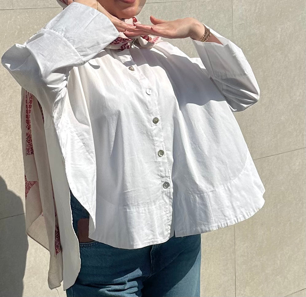 Rounded Emanora shirt